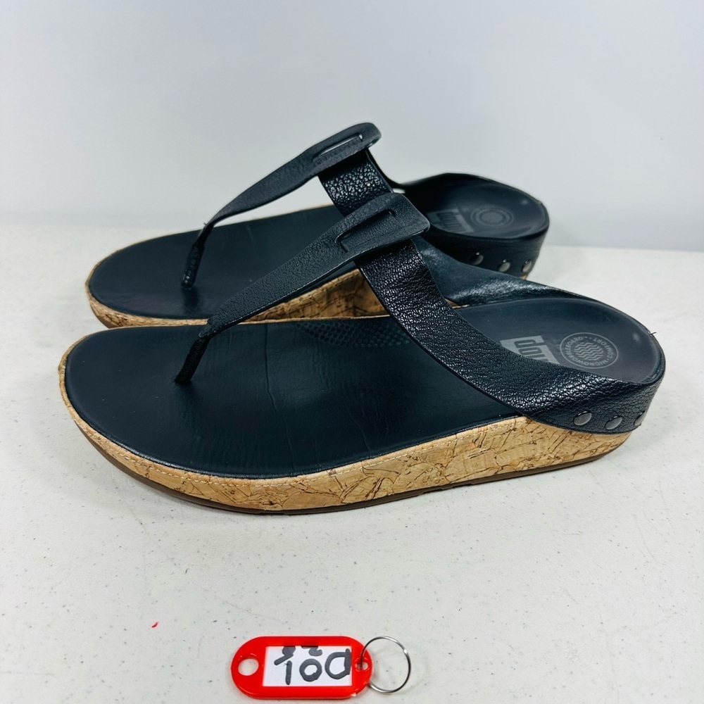 FitFlop Sandals Womens  Thong Toe-Casual Wedge size 9